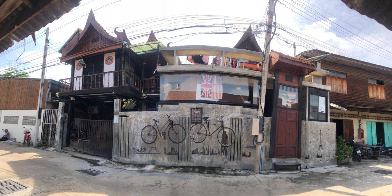 Solarcell Walking Street Homestay - โซล่าเซลล์ถนนคนเดินโฮมสเตย์ Ban Nong Nam Khan Extérieur photo