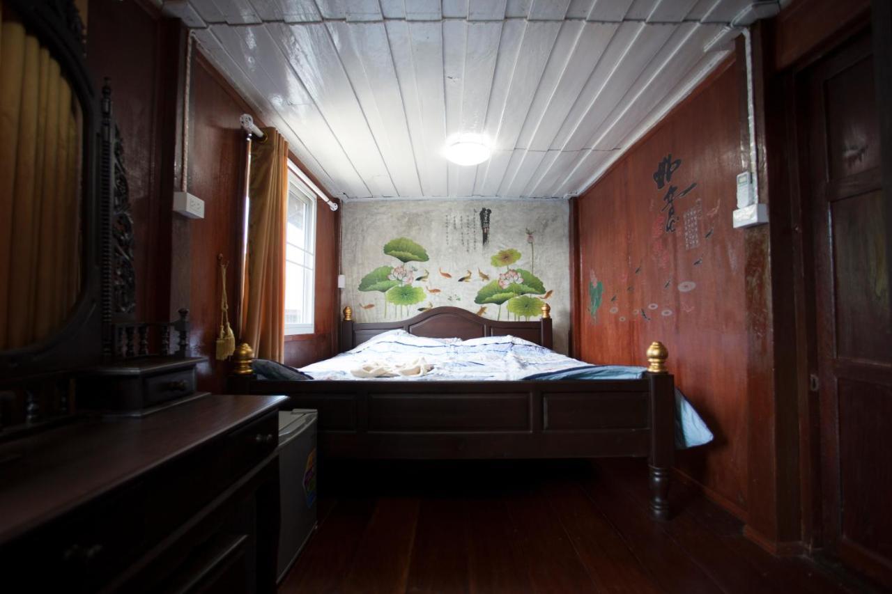 Solarcell Walking Street Homestay - โซล่าเซลล์ถนนคนเดินโฮมสเตย์ Ban Nong Nam Khan Extérieur photo