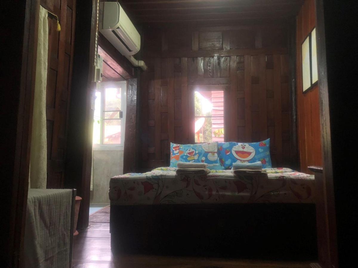 Solarcell Walking Street Homestay - โซล่าเซลล์ถนนคนเดินโฮมสเตย์ Ban Nong Nam Khan Extérieur photo